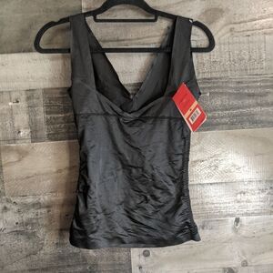 Strm Line shapewear M NWT